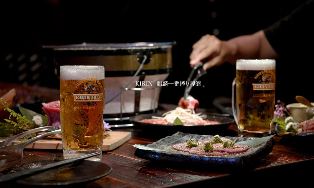在台北東區，晚餐一起大口吃肉、喝點啤酒吧｜撫慰日常的麒麟一番搾り啤酒